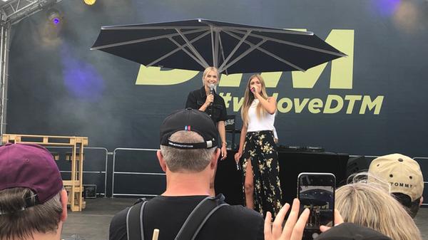 Lena Gercke war zum ersten Mal beim Norisring unterwegs. Die Moderatorin und erste Germany's-next-Topmodel-Gewinnerin hatte unter anderem einen Bühnenauftritt.