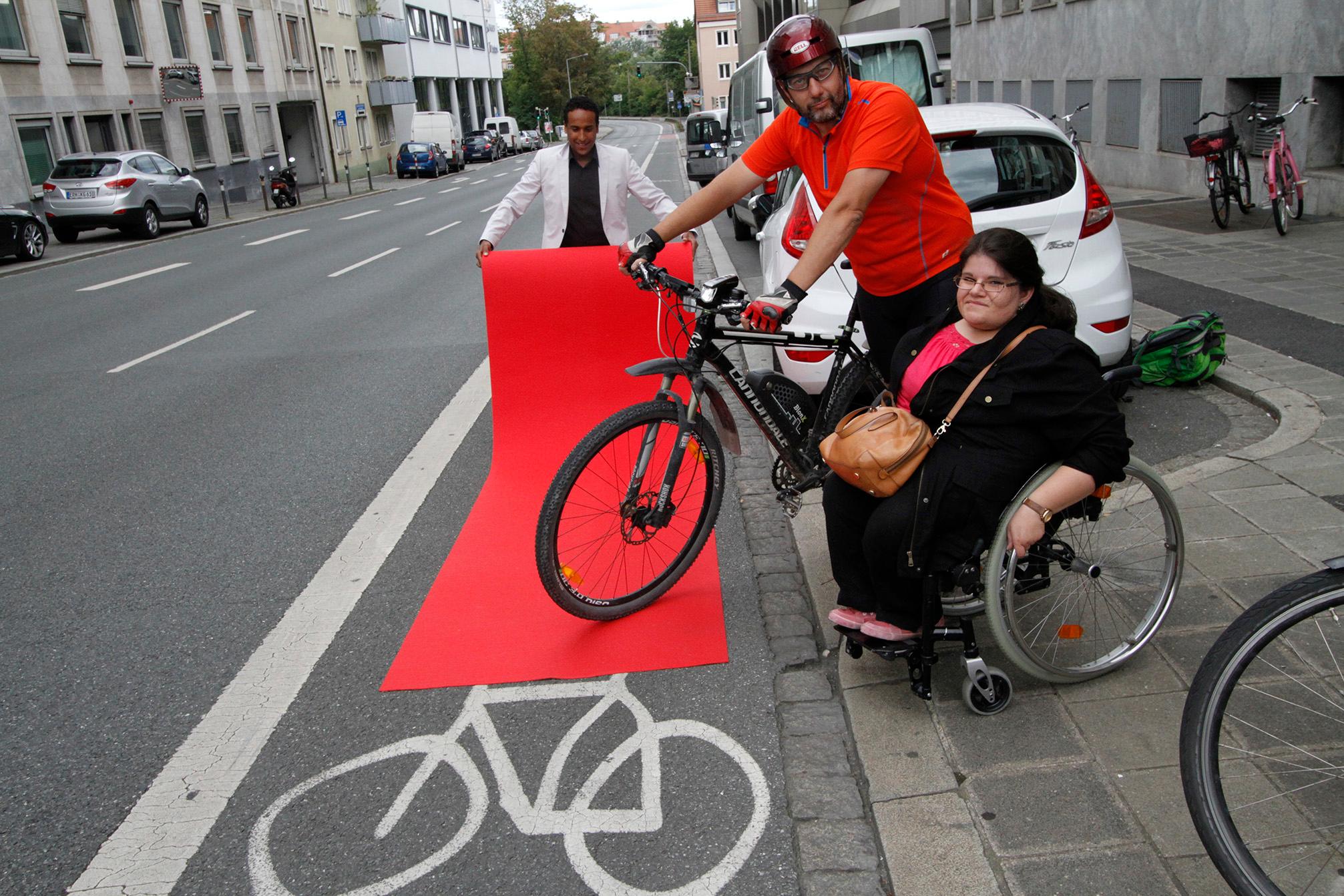 Im Gegensatz zu seinen Stadtratskollegen Ahmed Nasser (li.) und Yasemin Yilmaz (re.) will Hans Russo (Mitte) nicht mehr weitermachen.