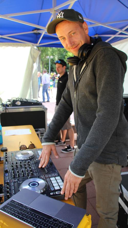 DJ Aleks Garcia sorgte für die passende Musik.