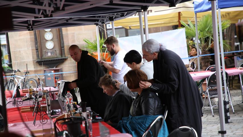 Hair for Care: Neue Frisuren für den guten Zweck in Nürnberg
