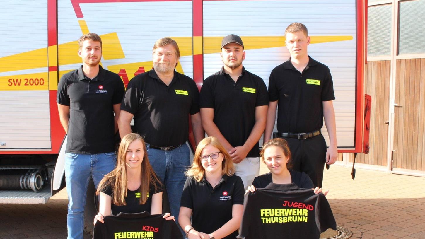 Polo-Shirts für Nachwuchs der Feuerwehr Thuisbrunn