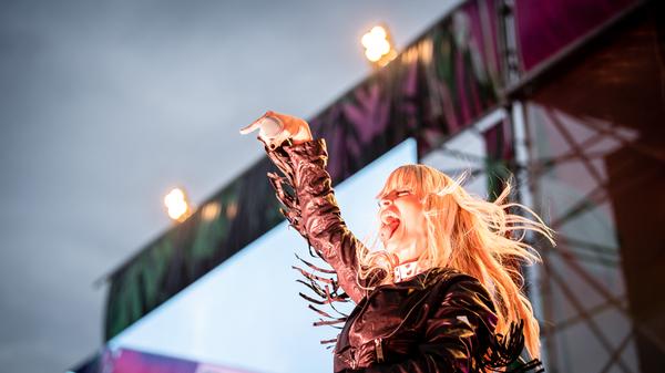 Seit 2013 treibt sie ihre Gesangskarriere voran - und hatte dabei auch kleinere Auftritte im Fernsehen.