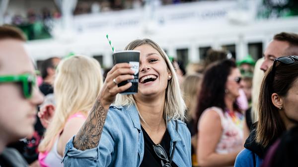 Musik, Aktivitäten, Essensstände und Drinks - die Besucher ließen es sich gut gehen.