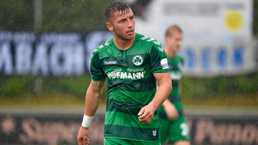 Bei strömendem Regen: Fürth verliert gegen Augsburg mit 0:1