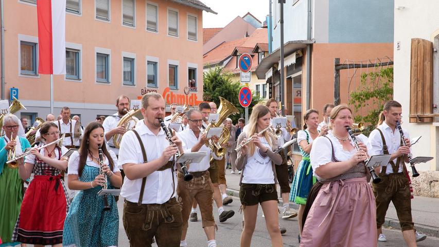 Der Gambrinus rief zum Treuchtlinger Volksfest 2019