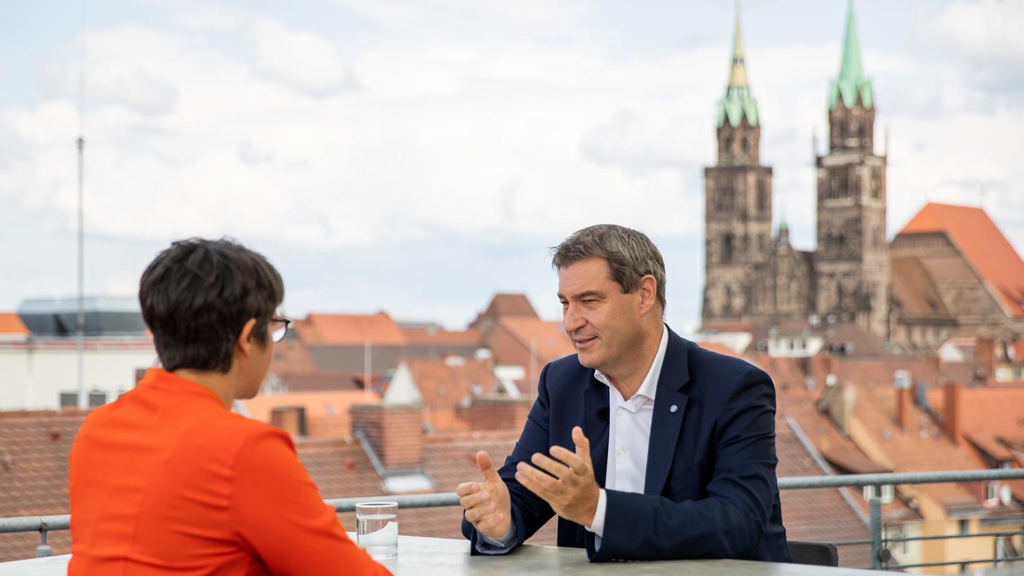 Mit Traumblick auf Nürnberg gab Markus Söder dem ZDF das "Sommerinterview."