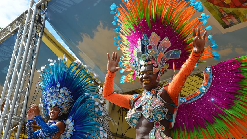 ...dann wieder brasilianischer Karneval.