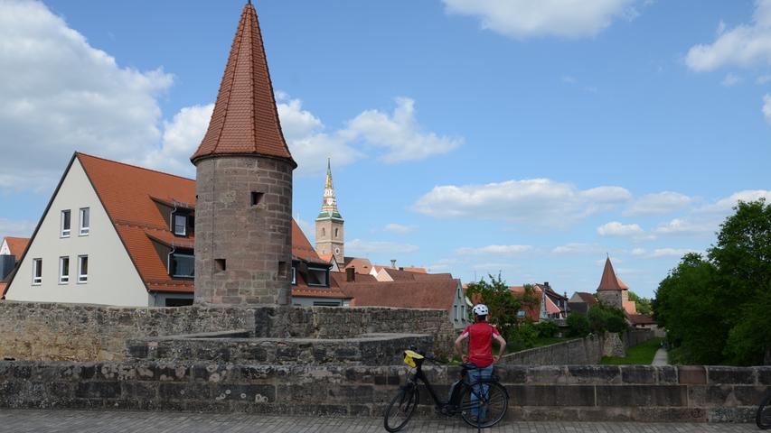Mittelalterliches Kleinod: Wolframs-Eschenbach (hier die Stadtmauer) ist die Perle der Region.