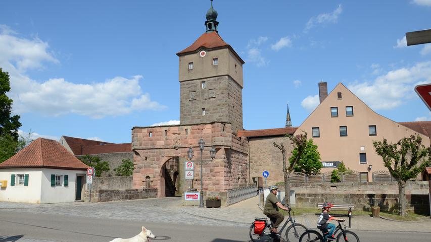 Mittelalterliches Kleinod: Wolframs-Eschenbach (hier das Obere Tor) ist die Perle der Region.