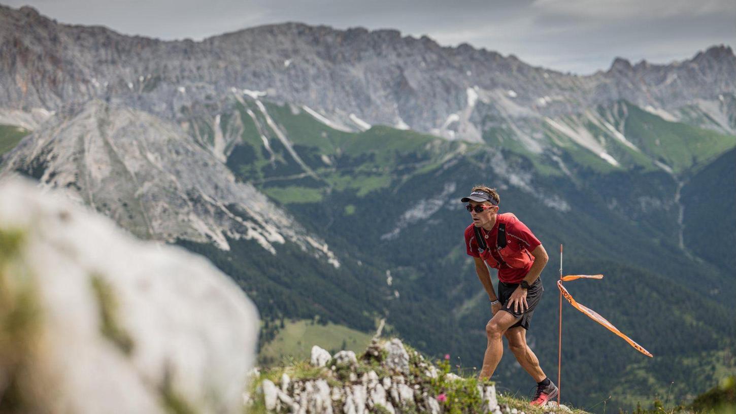 Der Weißenburger Lukas Sörgel trotzte den teils widrigen Bedingungen beim „4-Trails“ durch die Alpen. Am Ende wurde der Crossläufer in 9:08 Stunden Fünfter in der Gesamtwertung.