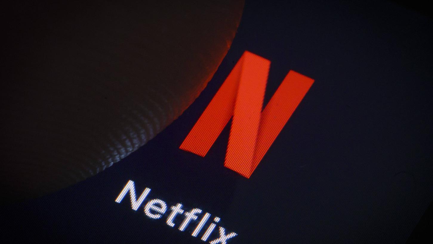 Gerät der Streaming-König Netflix ins Straucheln? Beim letzten Quartalsbericht konnte das Unternehmen nur  2,7 Millionen neue Bezahlabos nennen.