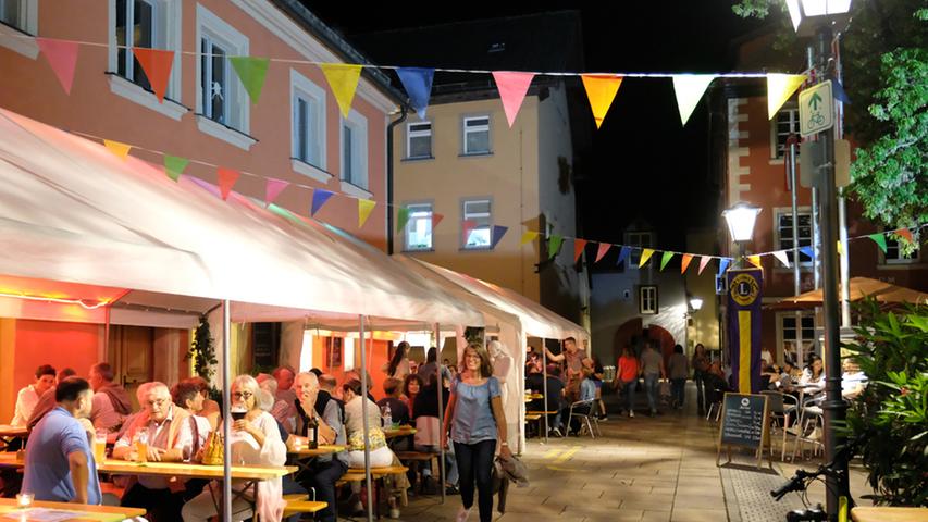 Großer Andrang, gute Stimmung: Weißenburger feiern beim Altstadtfest