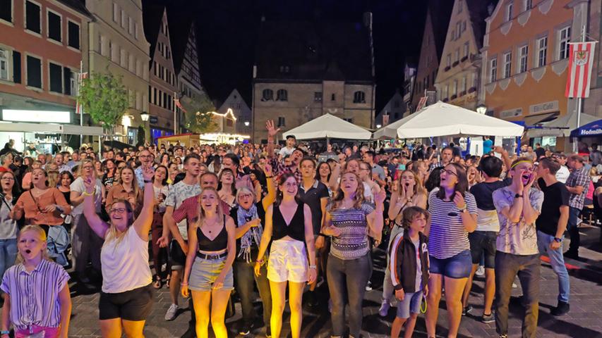 Riesenandrang in der Innenstadt: Weißenburger strömen zum Altstadtfest