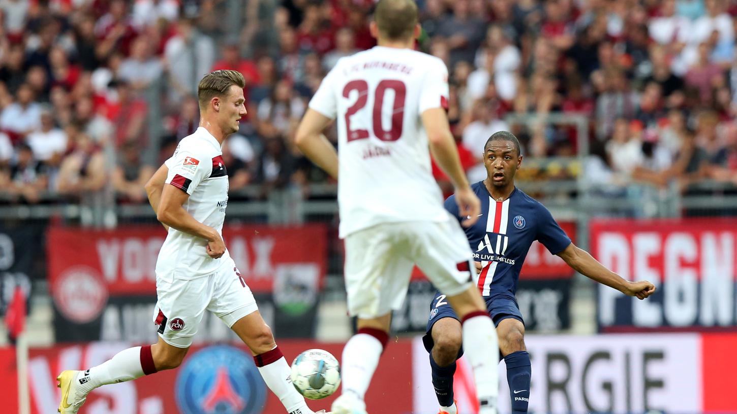 Nach dem Test gegen die Superstars von Paris St. Germain geht es für den Club am Wochenende endlich wieder um Punkte in der 2.Bundesliga.