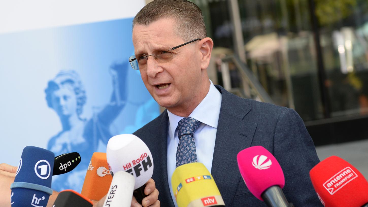 Alexander Badle, Sprecher der Generalstaatsanwaltschaft Frankfurt, bei einer Pressekonferenz, nachdem im hessischen Wächtersbach auf einen 26-jährigen Eritreer geschossen worden war.