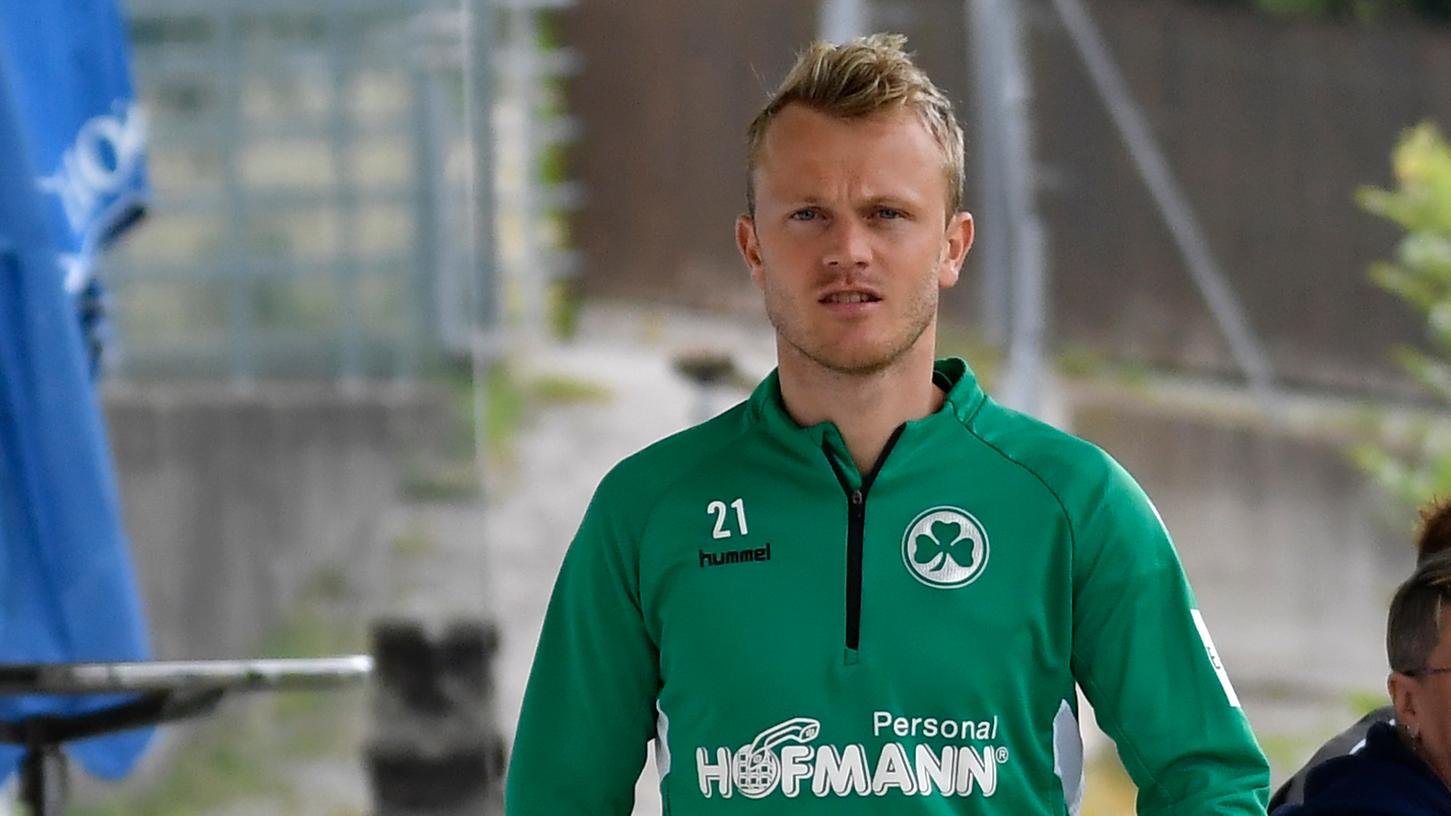 Nik Omladic wechselt zum Drittligist Hansa Rostock.