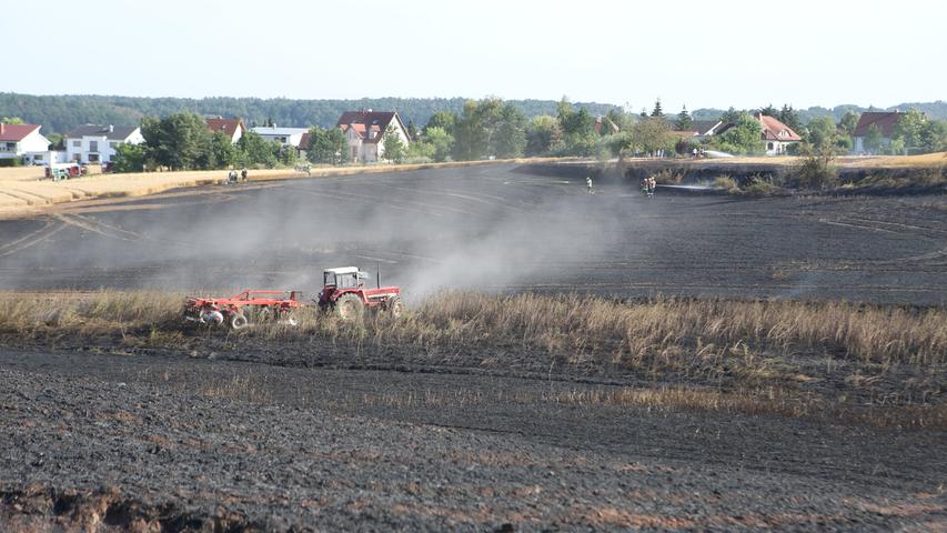25 Hektar abgebrannt: Flammenmeer in Stegaurach gebändigt