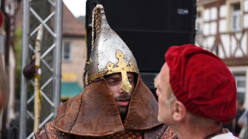 Gaukler, Ritter und Gewänder: Das Mittelalterfest in Herzogenaurach