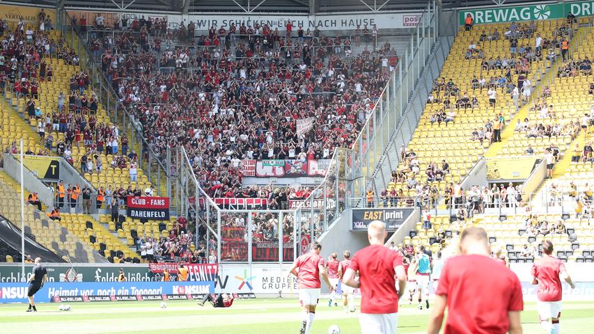 Rund 2300 Anhänger begleiten ihren Lieblingsverein nach Sachsen. Die rot-schwarze Erwartungshaltung ist groß. Die grandiose Generalprobe, der 1:1-Achtungserfolg gegen Paris Saint-Germain im heimischen Achteck, macht den FCN-Fans Mut,...