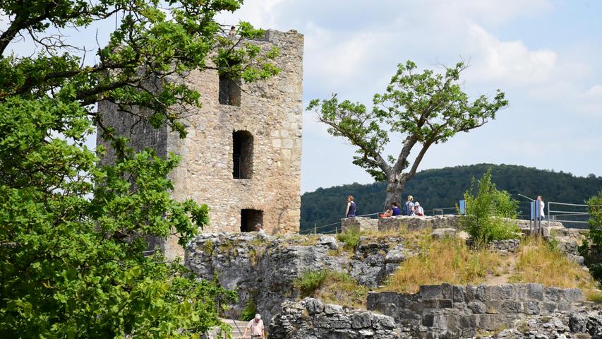 Bilder: So war das Burgfest auf der Ruine Neideck 