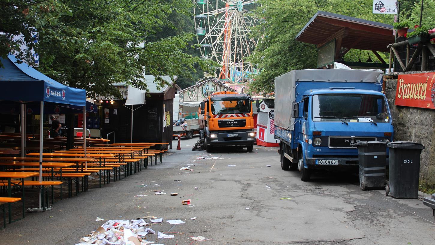 Annafest Forchheim: Frühmorgens mit dem Müll-Trupp unterwegs