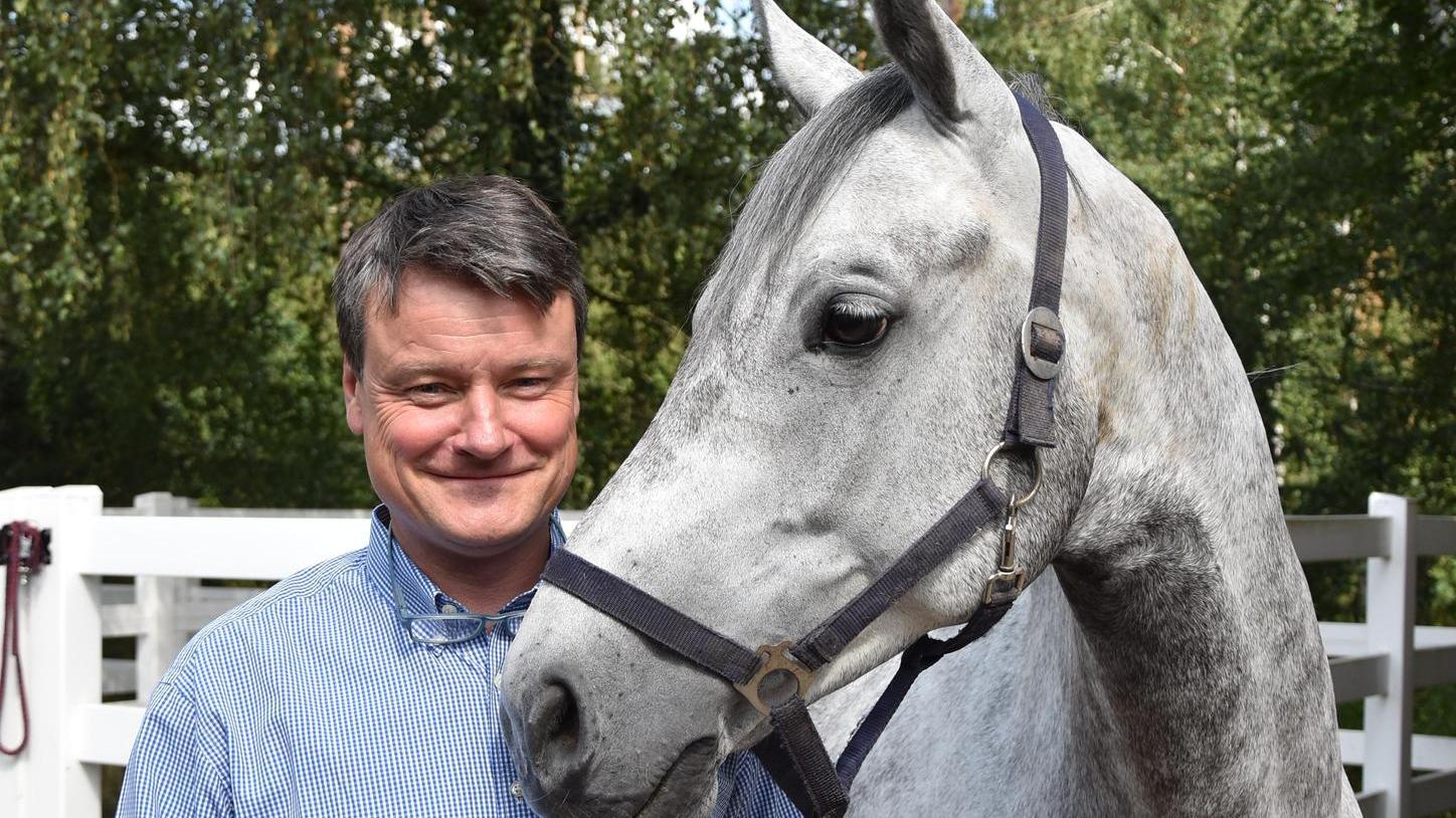 Interview: Pferde beim Festumzug - Ist das Tierquälerei?