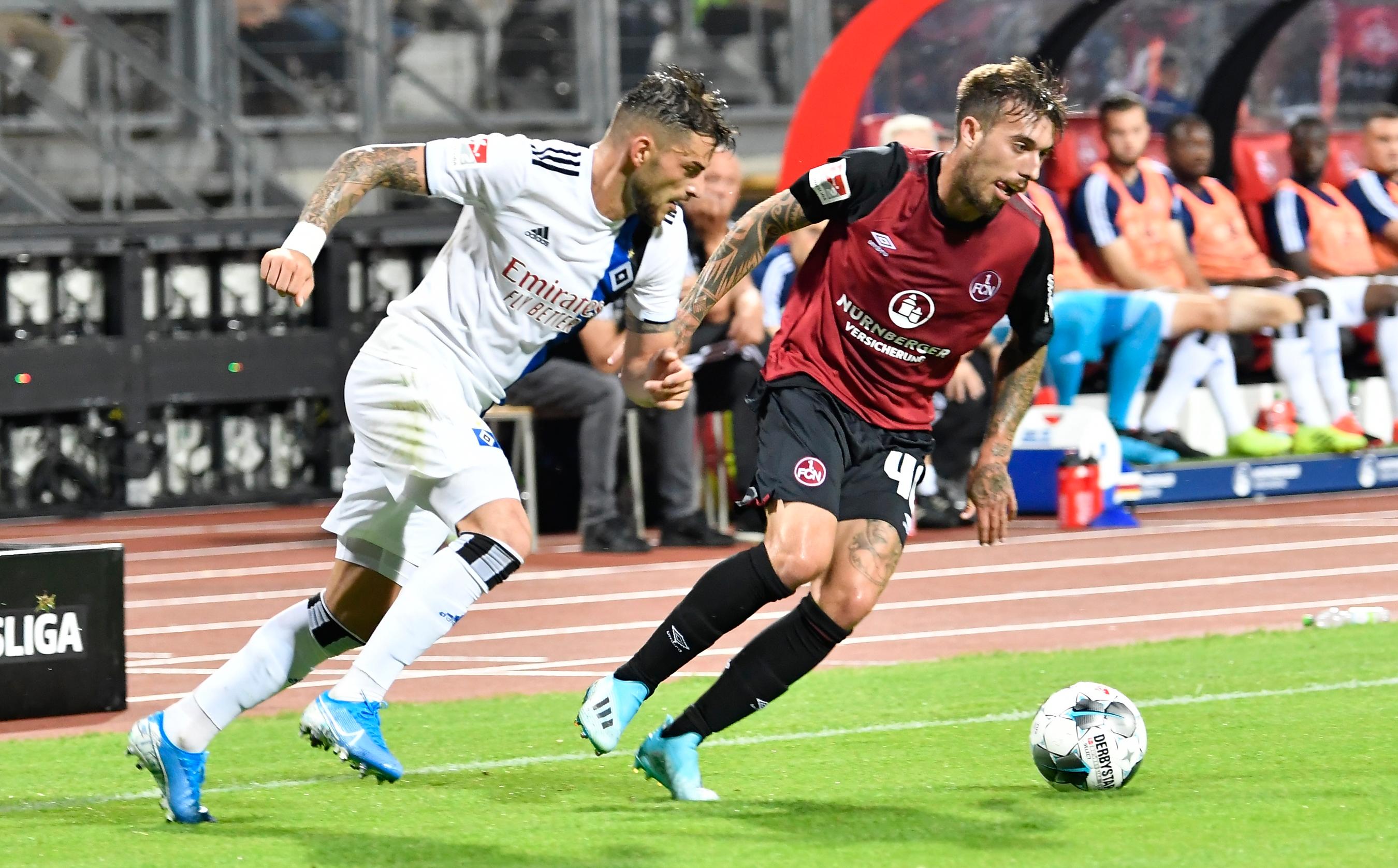 Elegante Finten, schnelle Dribblings und einen feinen linken Fuß: Das sagte man Iuri Medeiros nach, als er von Sporting Lissabon an den Valznerweiher wechselte. Doch der Portugiese konnte die hohe Ablösesumme, die der Club für ihn zahlte (etwa zwei Millionen Euro), nie bestätigen. Von 34 Zweitligaspielen absolvierte Medeiros in seiner Debütsaison gerade einmal neun; zudem war er häufig verletzt. Im Sommer 2020 wurde Medeiros an den portugiesischen Erstligisten Sporting Braga verliehen - dort spielt er immer noch.