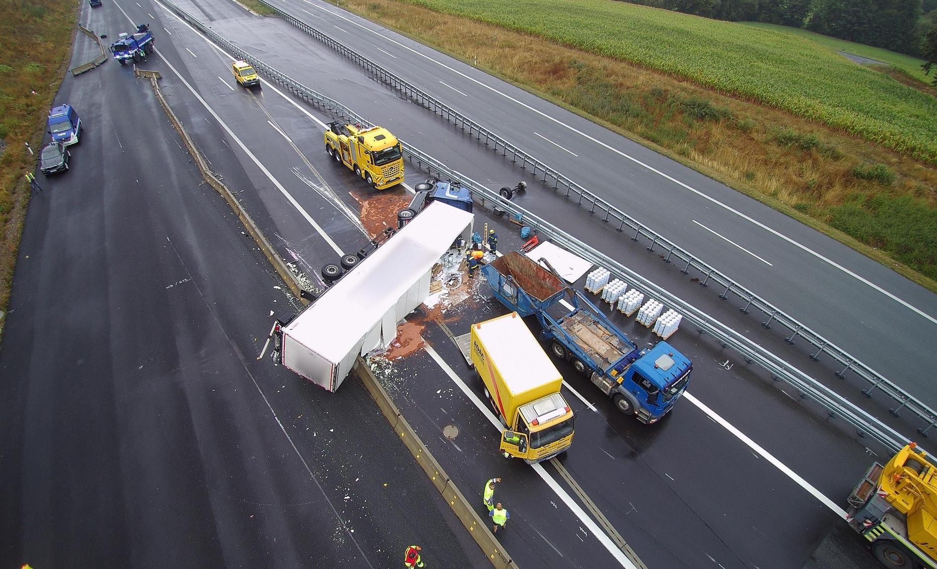 Lkw Sturzt In Baustelle Um Vollsperrung Auf A3 Hochstadt Schlusselfeld Nordbayern