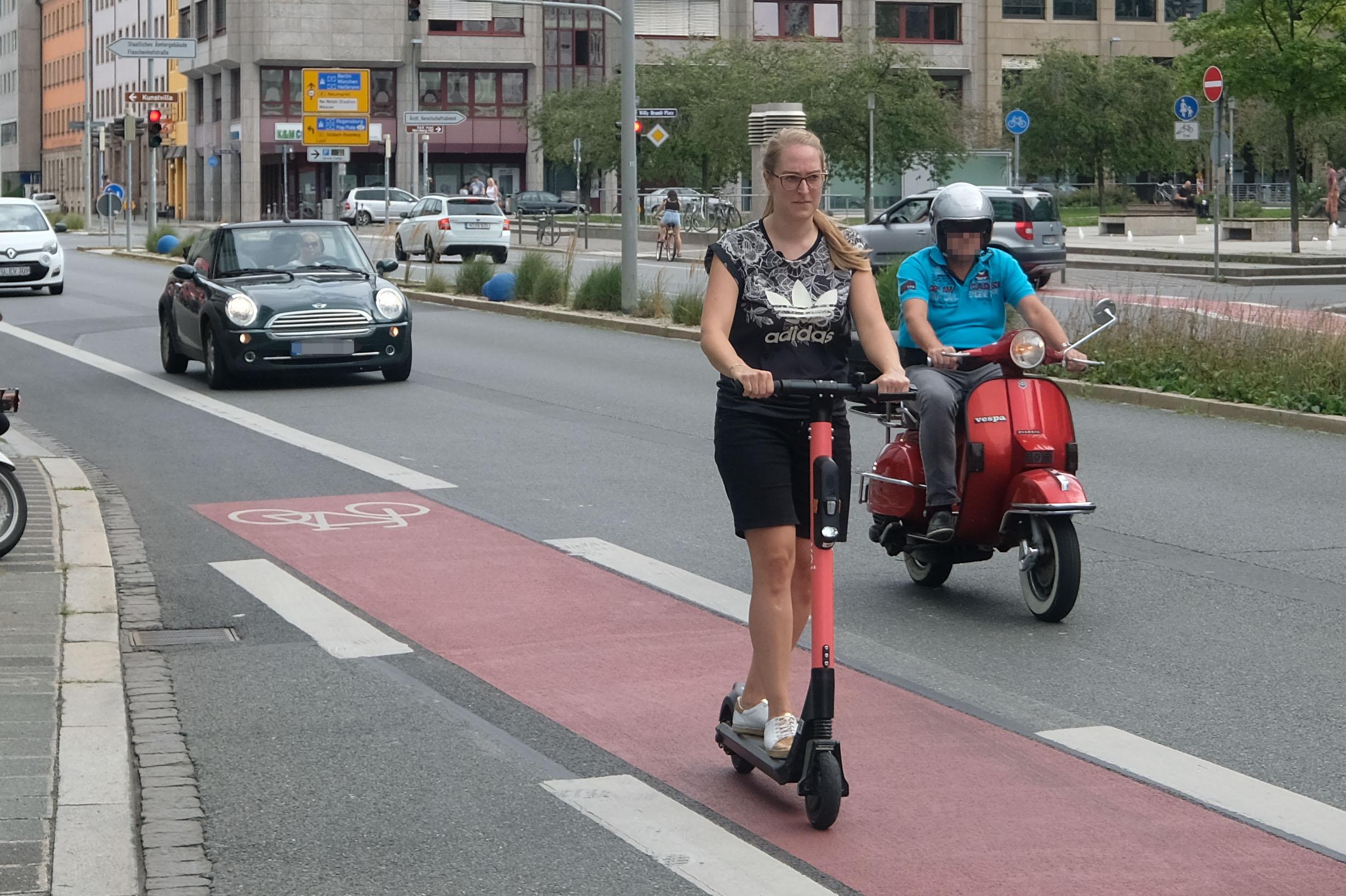 Auf Radstreifen, Radwegen oder der Straße funktioniert es aber wunderbar.
