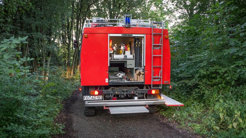Ermreuth: Feuerwehr rettet Wohnanhänger aus misslicher Lage