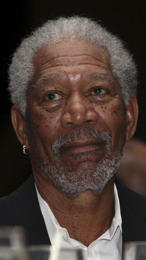 Auch der US-Schauspieler Morgan Freeman ist Linkshänder.