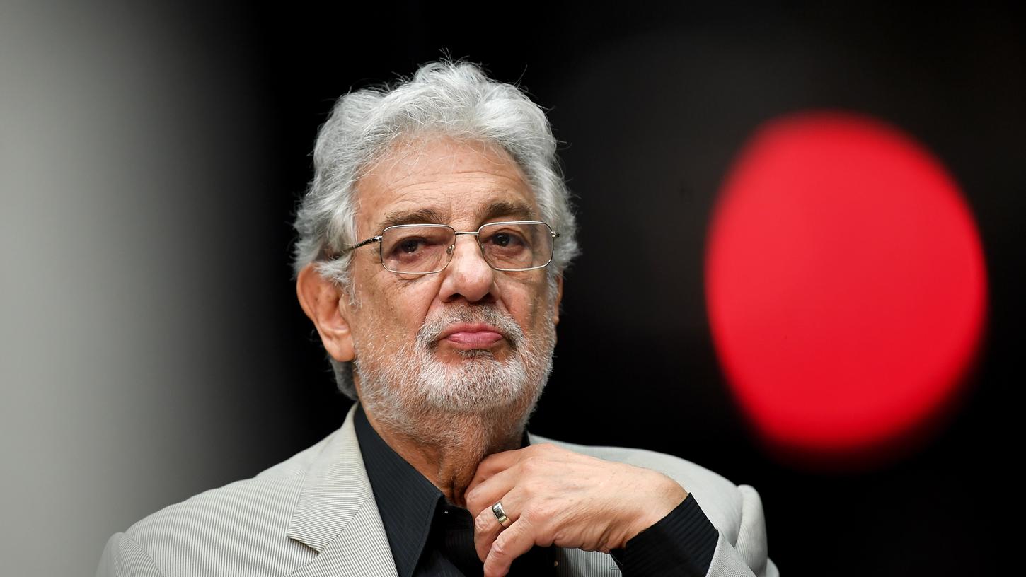 Der spanische Opernstar Plácido Domingo hat Vorwürfe sexueller Übergriffe zurückgewiesen.