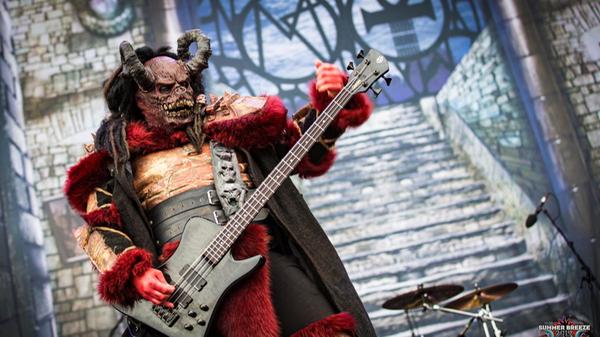 Die Finnen begeisterten auch auf dem Summer Breeze die Metalfans mit ihren rockigen Hymnen, mit ihren aufwendigen Kostümen und ihren spaßigen Horror-Showeinlagen.
