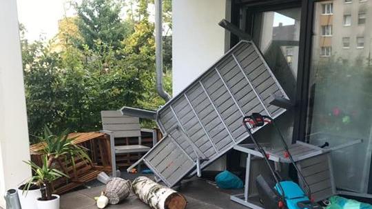 Das Unwetter in Mittelfranken hat am Sonntagabend auch an vielen Häusern und Gärten Schaden hinterlassen.