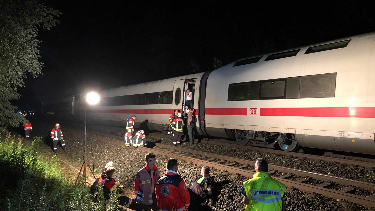 Nach Unwetterschäden: Bahnstrecke bei Roth wieder frei 
