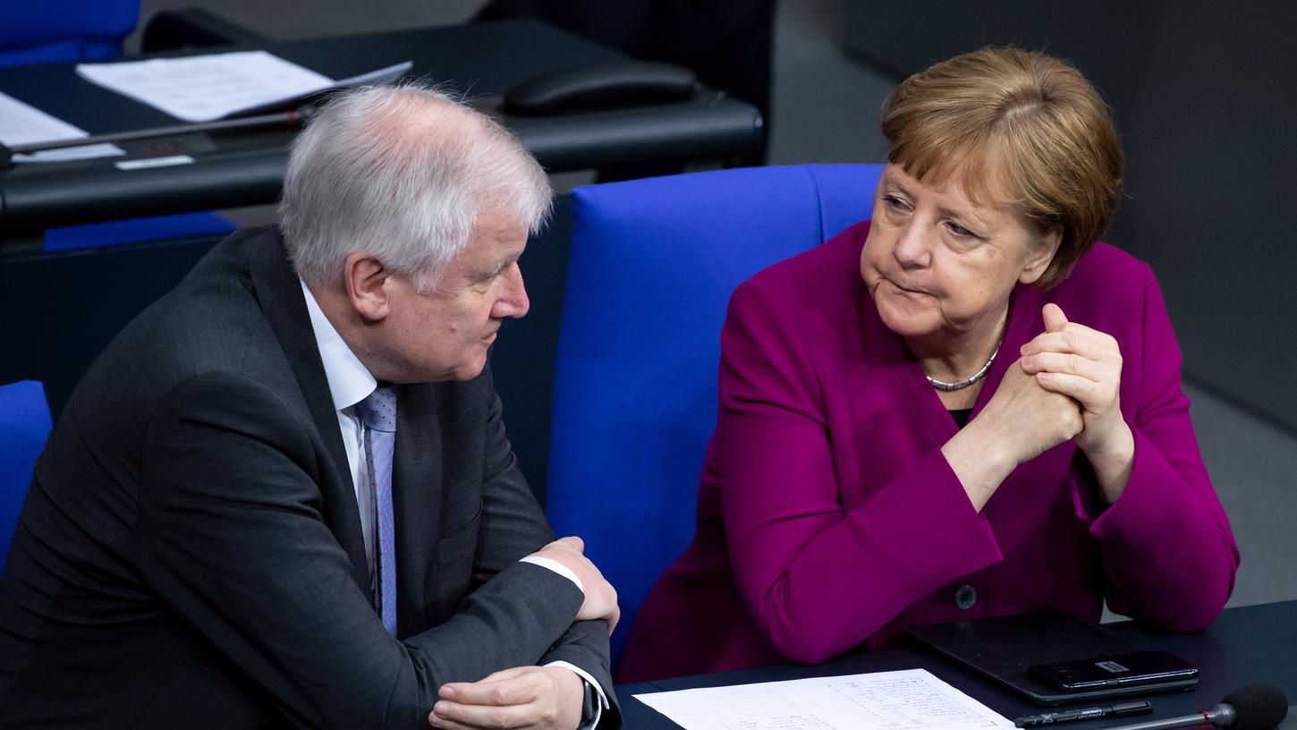 Angela Merkel moderiert die Krise der GroKo allenfalls im Hintergrund, zu viele andere Baustellen beschäftigen die Kanzlerin.