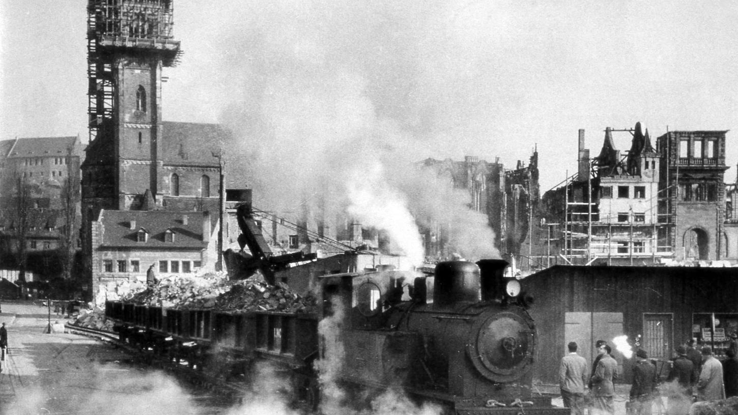 Die Nürnberger Schuttbahn befreite die zerstörte Nürnberger Innenstadt von den Trümmern.
