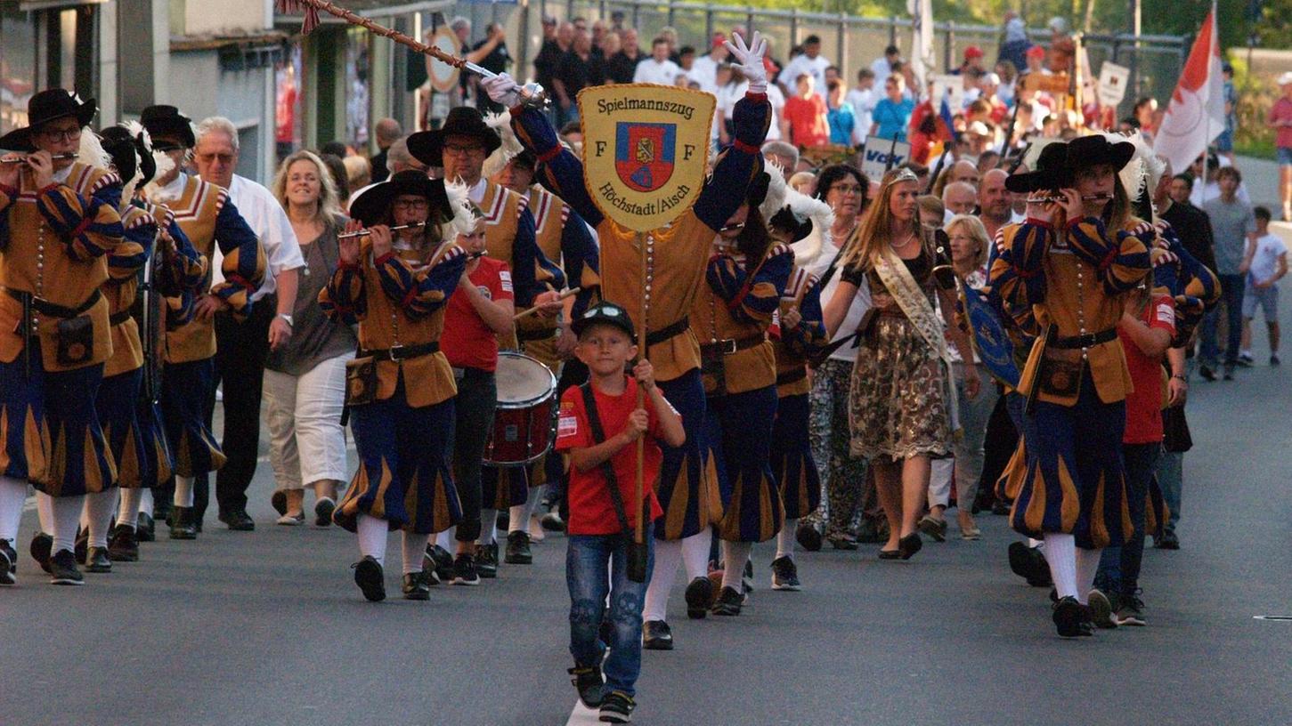 Höchstadter Altstadtfest startet bei Traumwetter