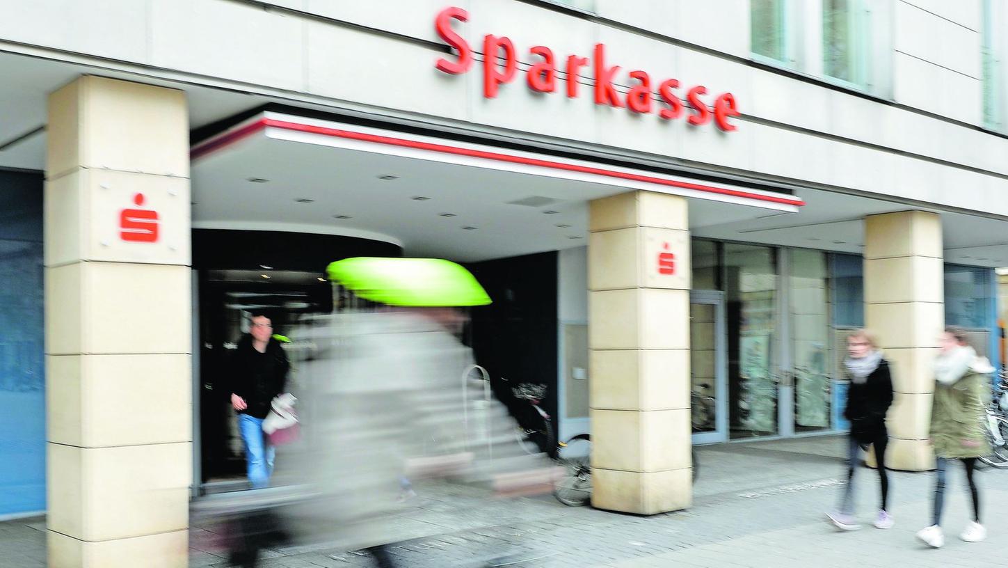 Sparkasse Erlangen erhöht die Gebühren