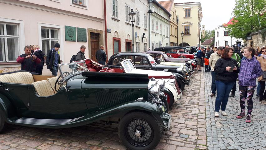 Oldtimerfreunde kommen bei dem Stadtfest in Litomyšl voll auf ihre Kosten.