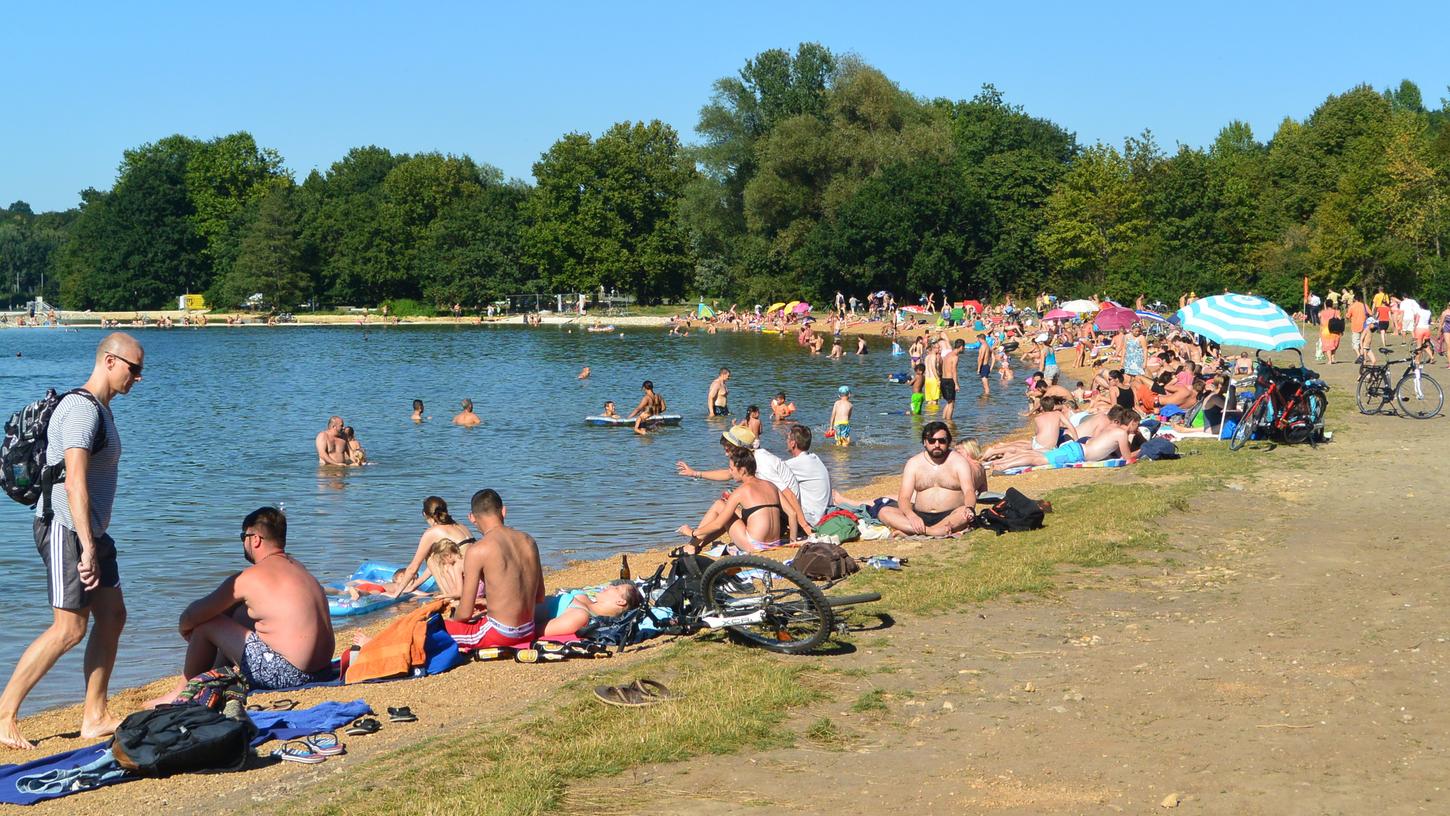 Die Norikusbucht am Wöhrder See ist ein beliebtes Naherholungsziel - im Gegensatz zum Rest des Gewässers ist hier das Baden erlaubt.
