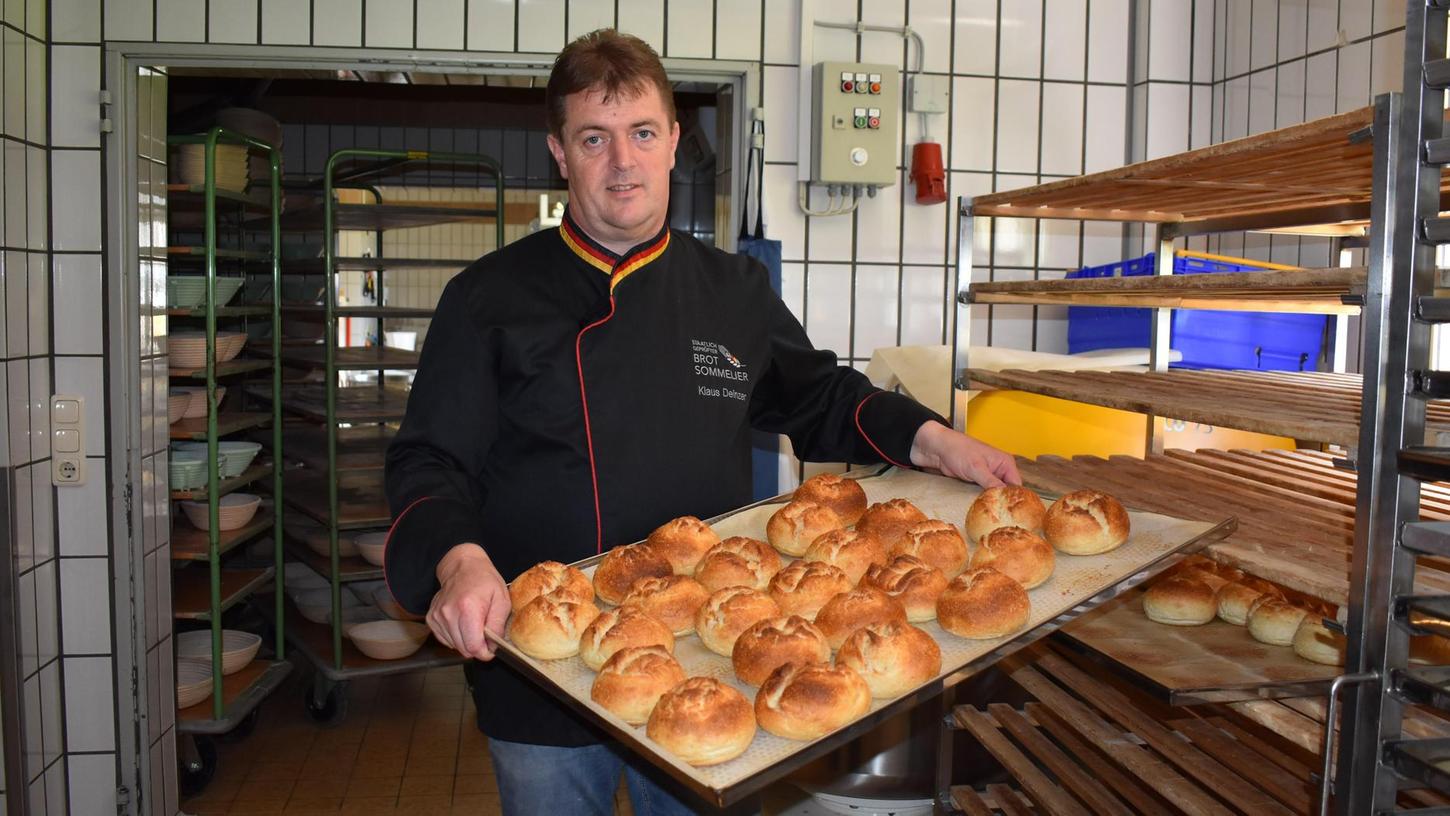 So backt ein Brotsommelier und verkauft im Dorfladen Obertrubach