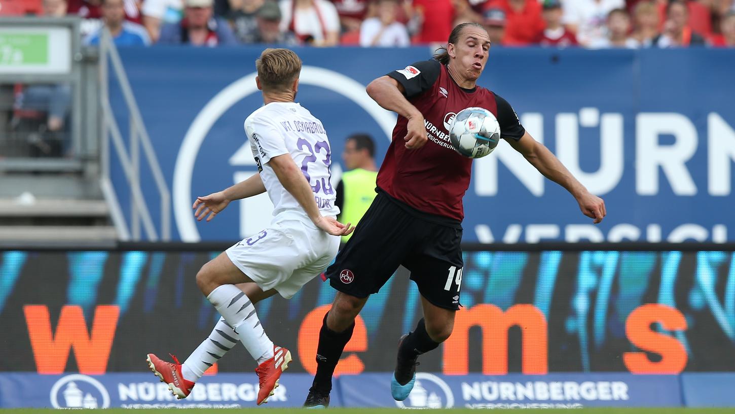 Augen zu und durch! Durchsetzungsvermögen und Entschlossenheit möchten Michael Frey und sein FCN auch gegen Heidenheim auf den Platz bringen.