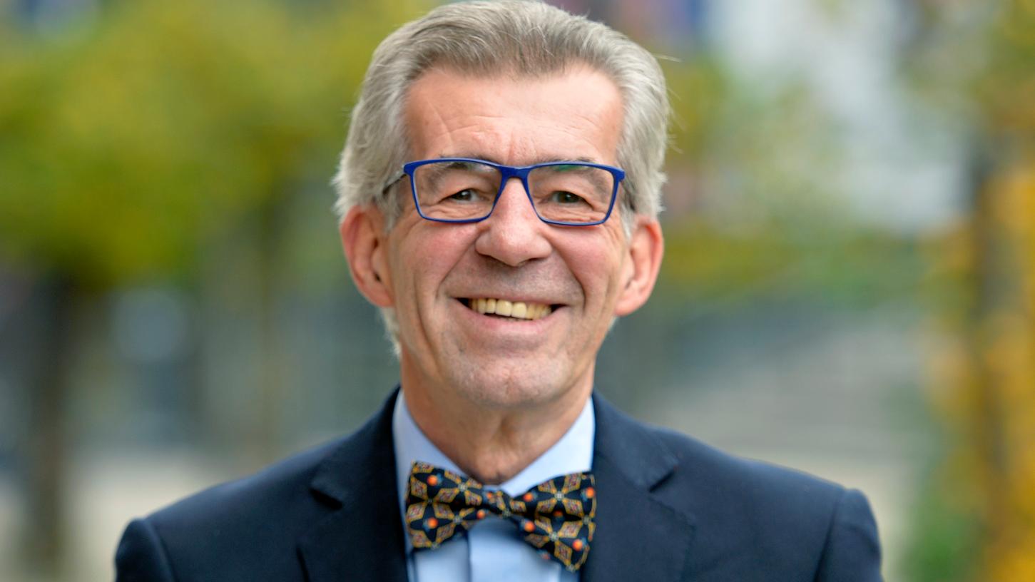 Nürnberger FDP-Abgeordneter fordert späteren Unterrichtsbeginn für Schüler Nürnberger FDP-Abgeordneter fordert späteren Unterrichtsbeginn für Schüler