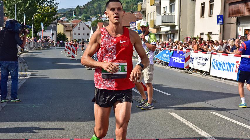 Fränkische Schweiz Marathon: Zieleinlauf beim 20. Geburtstag