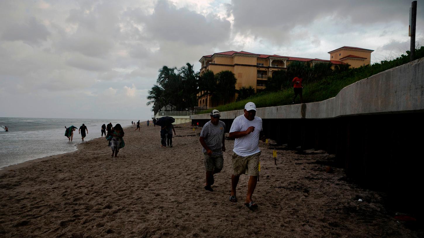 Der Hurrikan "Dorian" hat bereits die Bahamas erreicht. Auch an der US-Küste drohen schlimme Konsequenzen.