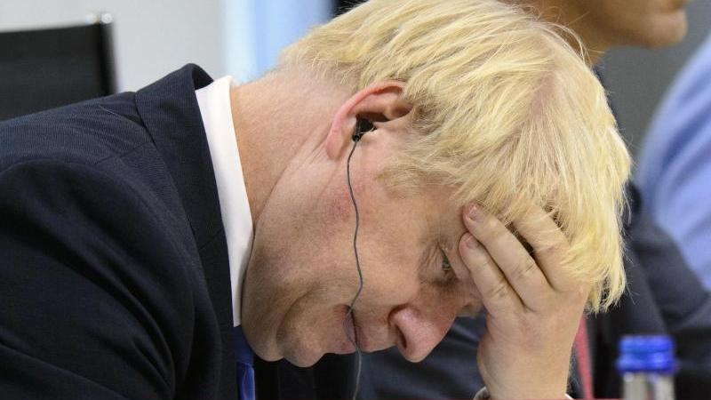 Wer den Schaden hat, braucht für den Spott nicht zu sorgen. Jetzt kommt Boris Johnson auch noch im "Goldrichtig?!?" vor. Wie soll das nur enden...