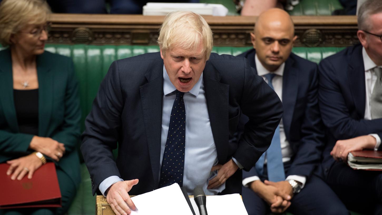 Die Gegner eines ungeordneten EU-Austritts haben Boris Johnson eine empfindliche Niederlage zugefügt.