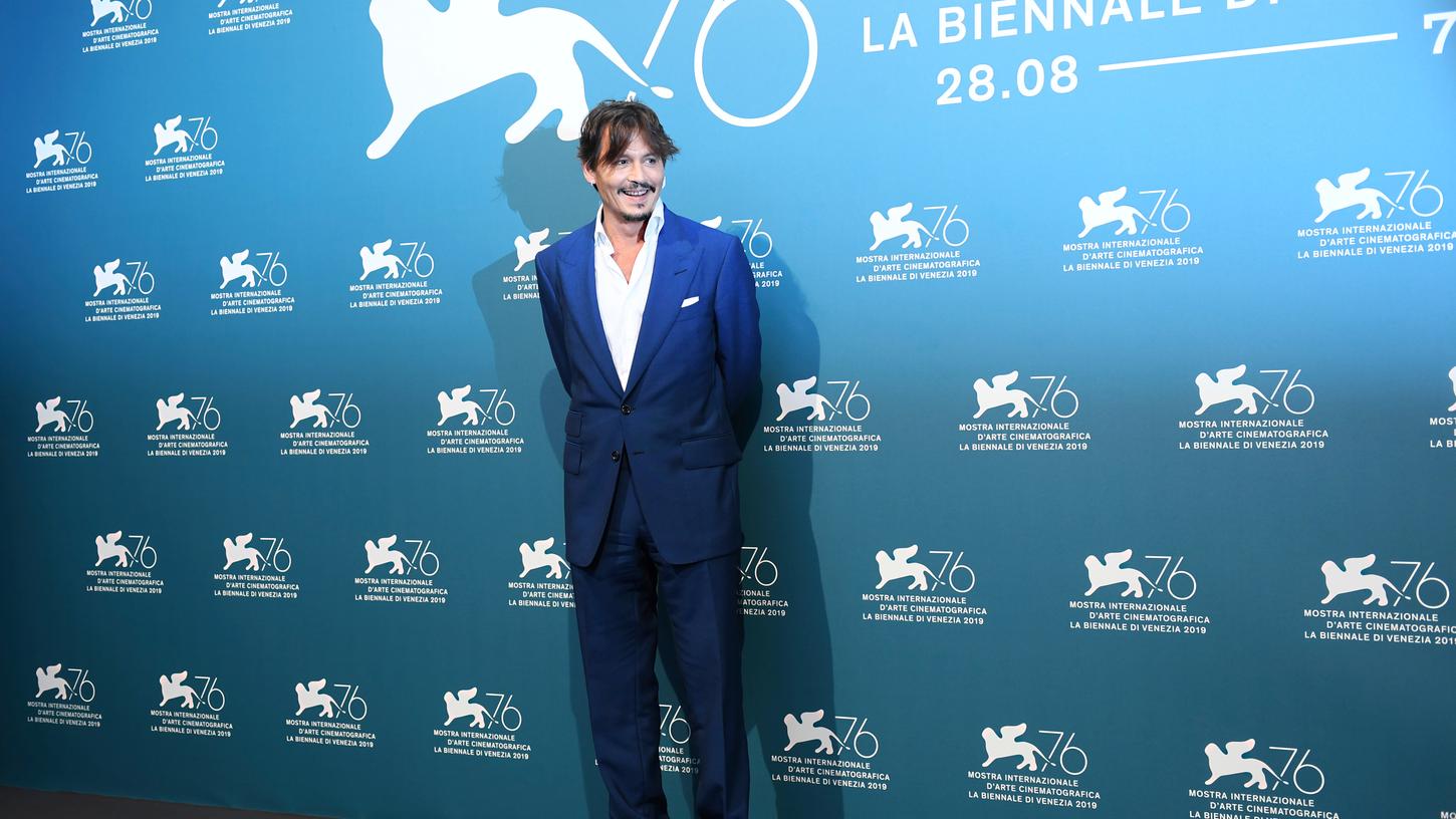 Weltstars wie Johnny Depp befinden sich derzeit auf dem Filmfest in Venedig. Am Samstagabend sollen die Gewinner bekanntgegeben werden.