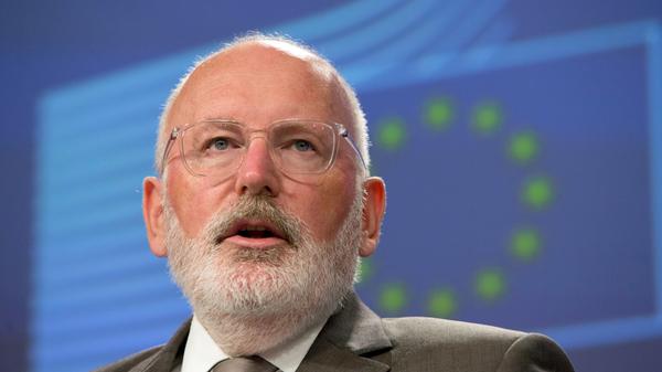 Niederlande: Der Sozialdemokrat Frans Timmermans wollte ebenfalls selbst Kommissionschef werden. Unter von der Leyen ist er nun Vizepräsident und zuständig für Klima und Umweltschutz. Der ehemalige niederländische Außenminister ist schon seit 2014 Erster Vizepräsident. Die besonders wichtige Rolle soll er behalten, auf Augenhöhe mit Vestager. Der Diplomat, der sieben Sprachen beherrscht, war bisher unter anderem für Rechtsstaatlichkeit zuständig.